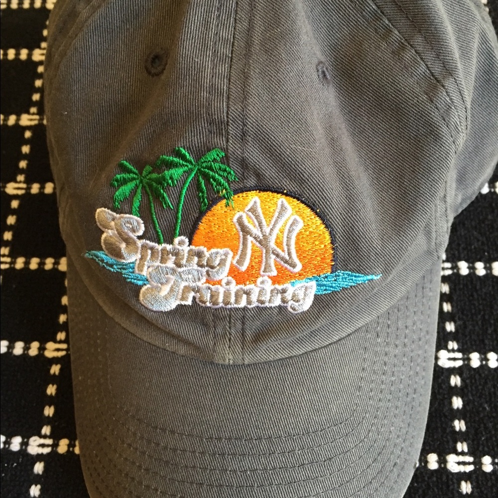 Hat - Picture 3 of 3